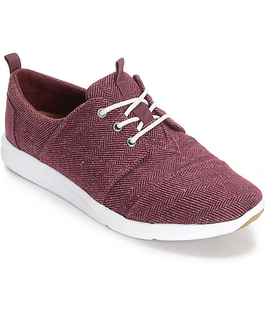 burgundy toms shoes