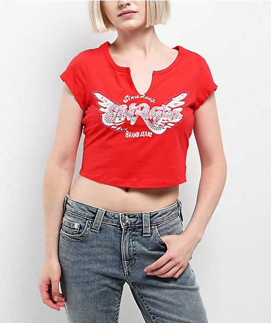 ★2024SS新作★KIRSH X TRUERELIGION★CROP SLIM T-SHIRT True Religion Crystal Wing Scarlet Notch Crop T-Shirt | Zumiez