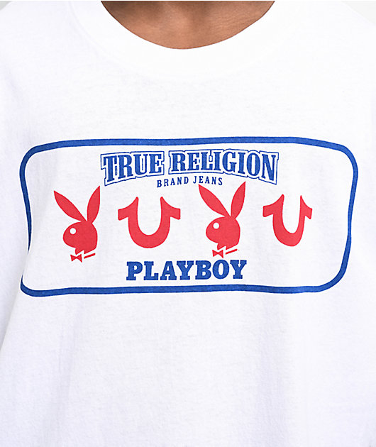 【True Religion】Playboy バニー ホースシュー ロゴ Tシャツ True Religion x Playboy Bunny White T-Shirt | Zumiez