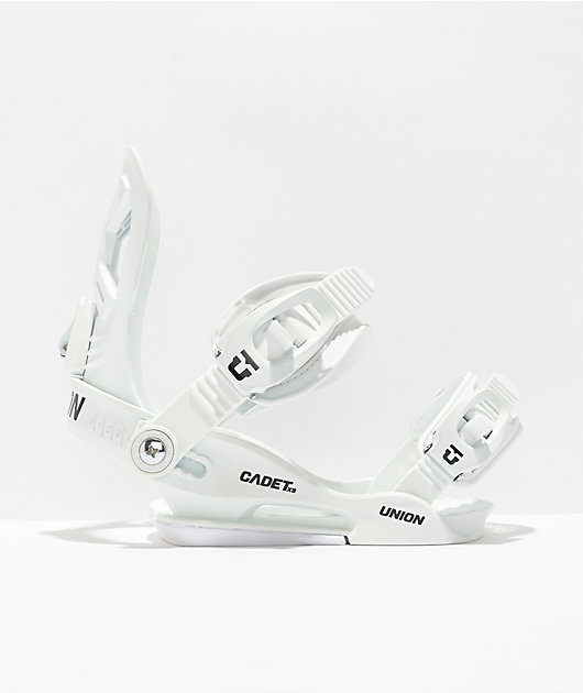 UNIONN　CADET　XS　キッズ　22-23 Union Kid's Cadet XS White Snowboard Bindings 2023 | Zumiez