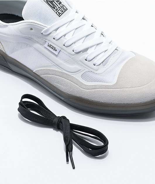 white tennis shoes vans