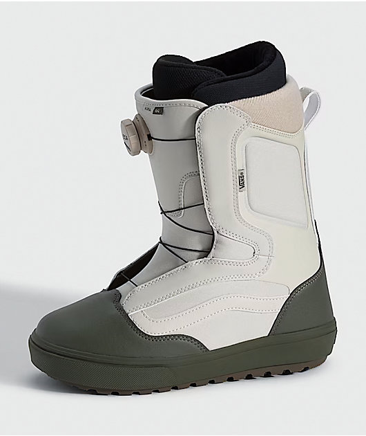 Vans Aura OG Grape Leaf Green & Oatmeal Beige Snowboard Boots 2026