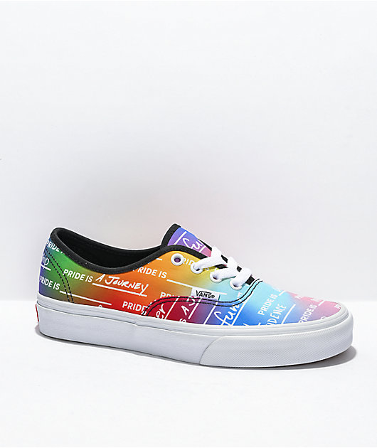 Vans Authentic Pride zapatos de skate arcoiris y blancos