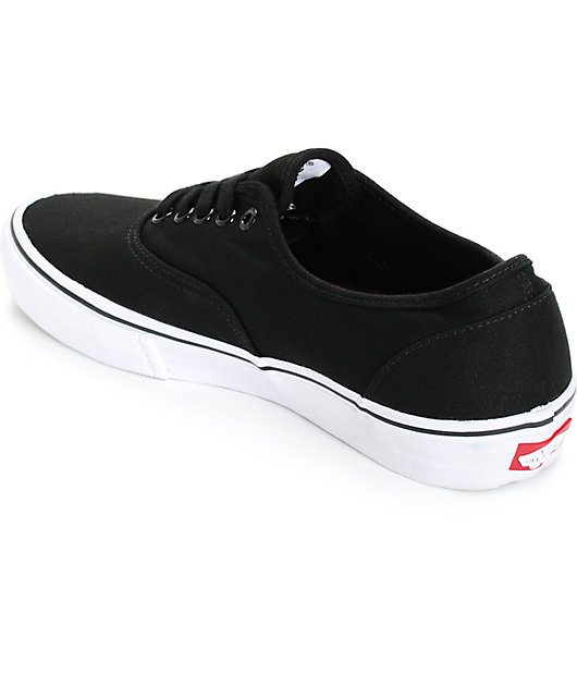 Vans Authentic Pro zapatos de skate en blanco y negro (hombre) | Zumiez
