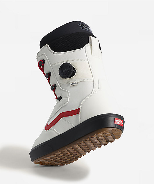 Vans Invado OG Marshmellow Snowboard Boots 2027