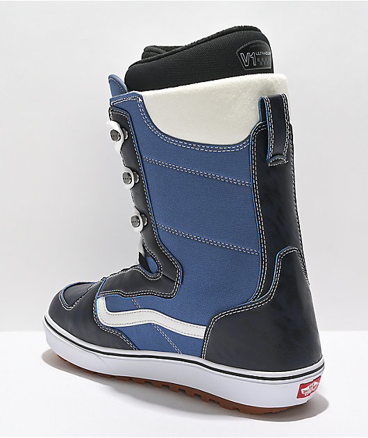 Vans Invado OG Navy & White Snowboard Boots 2022 | Zumiez