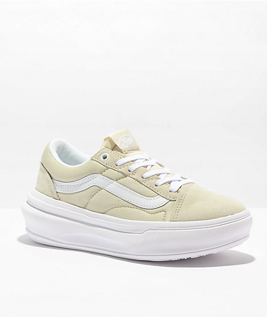 White 2025 chunky vans