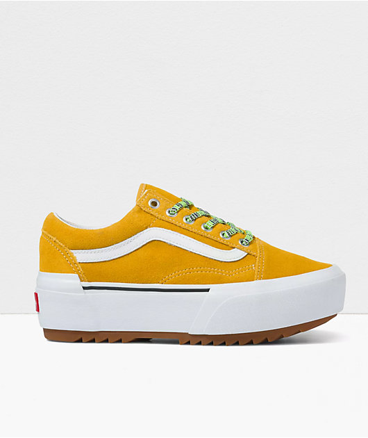 Vans old skool with hotsell yellow laces