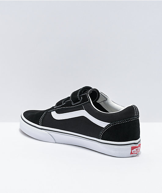 https://scene7.zumiez.com/is/image/zumiez/product_main_medium/Vans-Old-Skool-V-Black-%26-White-Skate-Shoes-_335504-back-US.jpg