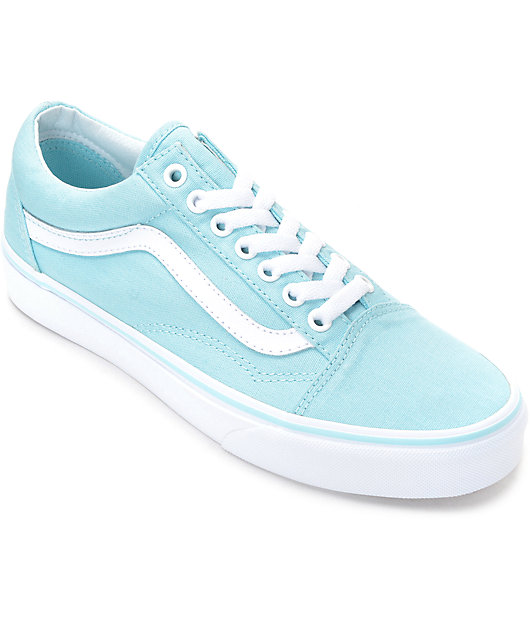 Vans Old Skool zapatos en blanco y azul pastel para mujeres | Zumiez