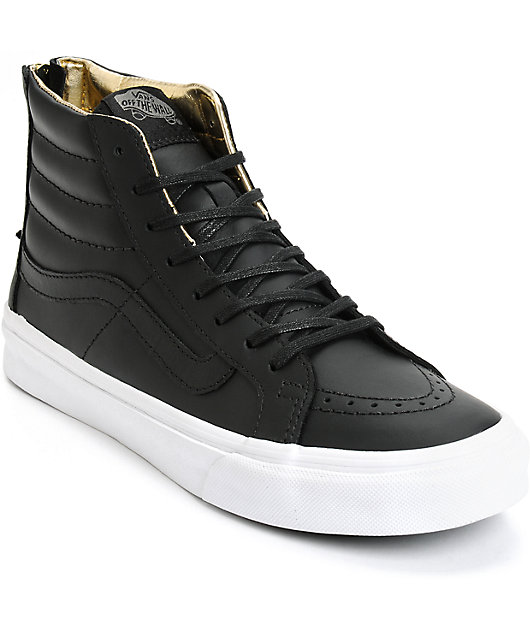 Vans Sk8 Hi zapatos de skate delgados de cuero negro y oro (mujer) | Zumiez