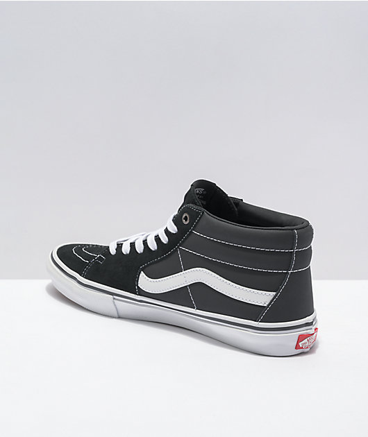 vans mid skate shoes