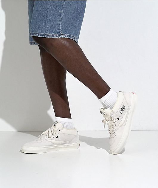 Vans Skate Half Cab Marshmallow White Skate Shoes video