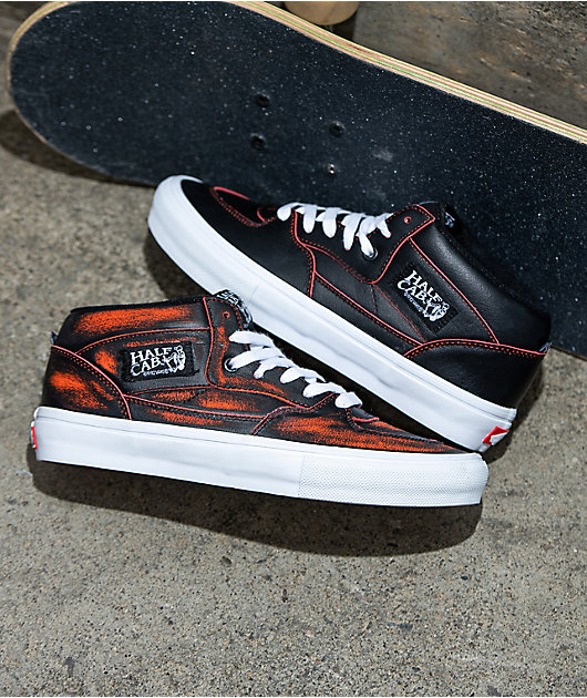 dueña Calendario Bien educado Vans Skate Half Cab Wearaway zapatos de skate de cuero en negro y naranja