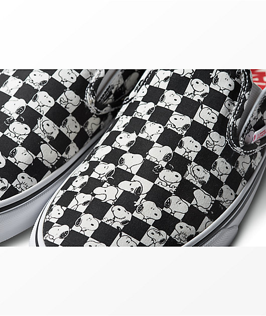 snoopy checkered vans