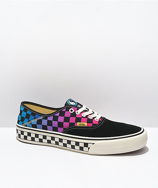 Pink checkered vans zumiez best sale