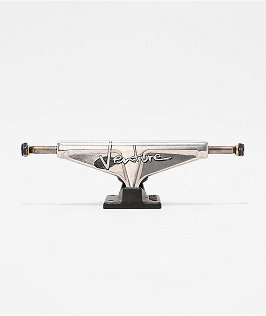 Venture Truck 5.6インチ シルバー/ブラック Venture '92 Crinkle V-Cast Hollows Silver & Black 5.6 Skateboard
