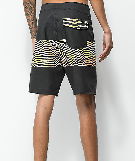 Volcom Mens Macaw Mod Boardshort Volcom Mens Macaw Mod Boardshort