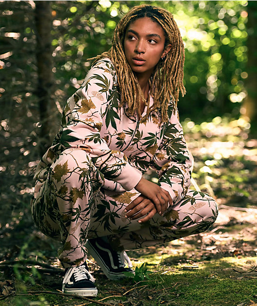 Your Highness Autumn Camo Pink Sweatpants | Zumiez Your Highness Autumn Camo Pink Sweatpants | Zumiez