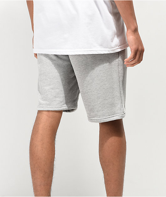 grey sweat shorts outfit mens