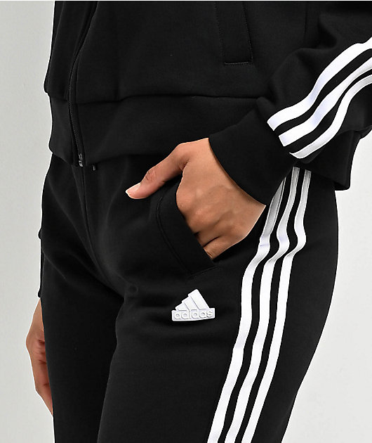 Good Adidas triple stripe