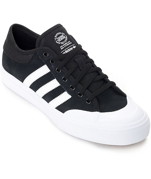 adidas Matchcourt ADV zapatos de ante en blanco y negro | Zumiez