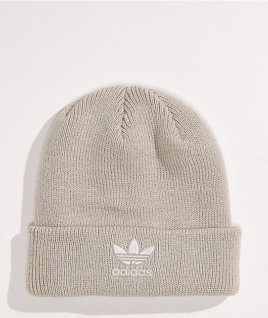 Adidas trefoil hot sale white beanie