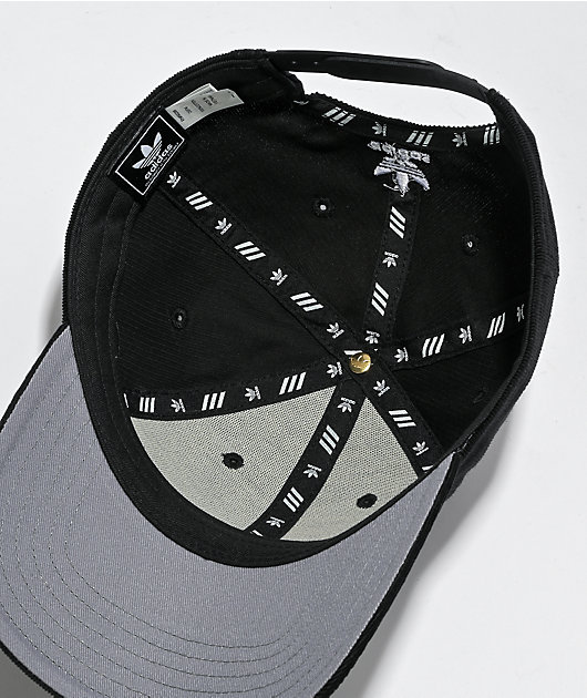 Transición Ambiguo Caballero amable adidas Originals Trefoil Precurve Plus gorra de pana negra