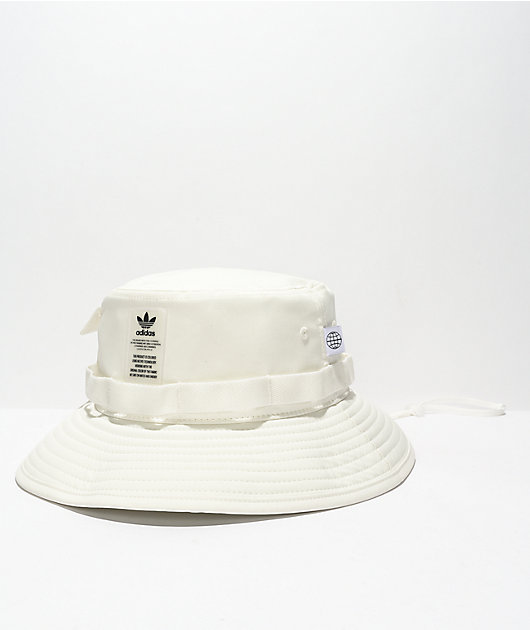 GT POLYESTER BOONIE HAT ホワイト　新品未使用品 adidas Originals Utility Non-Dyed Boonie Hat | Zumiez
