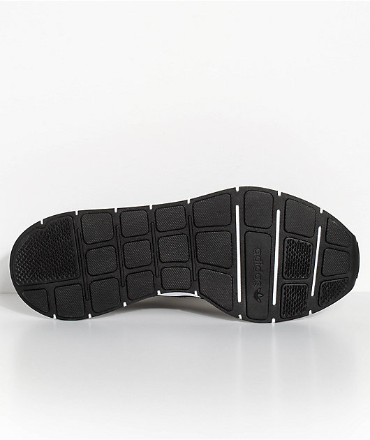 harga swift run black