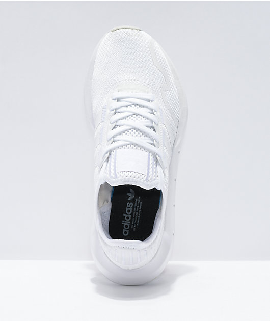 adidas Swift Run zapatos blancos