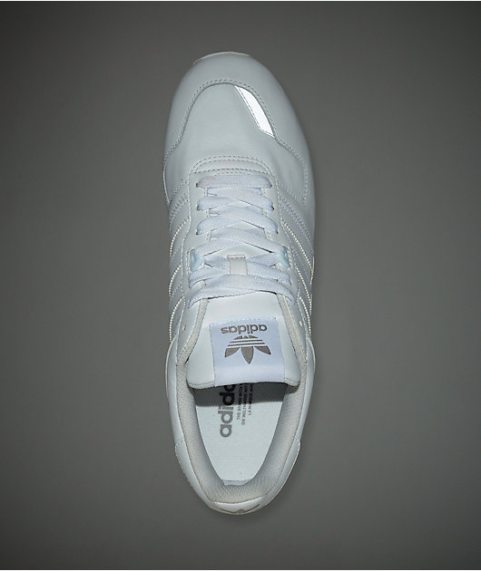 adidas zx 700 white