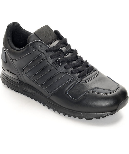 adidas ZX 700 zapatos en negro | Zumiez