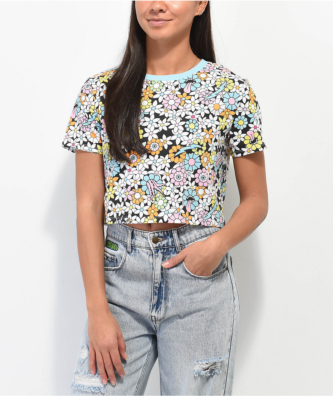 A.LAB Quinnie Trippy Floral Crop T-Shirt