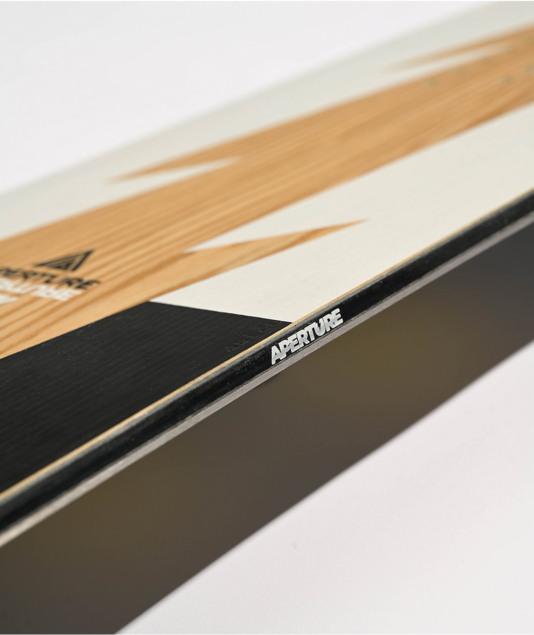 Aperture Shredder Snowboard 2023