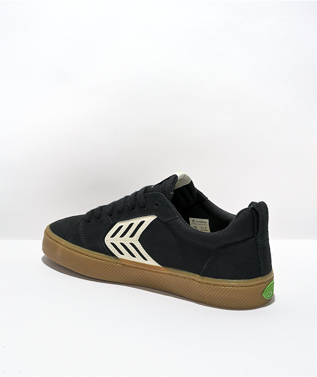 Cariuma Catiba Pro Black Suede& Gum Skate Shoes