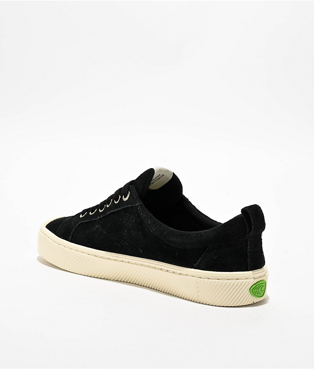 Cariuma Oca Black Canvas Skate Shoes