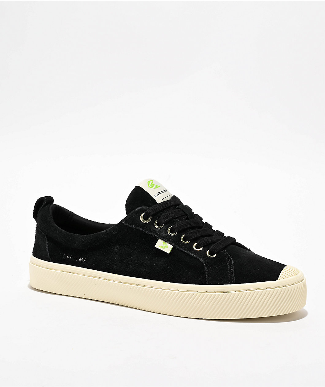 Cariuma Oca Black Canvas Skate Shoes