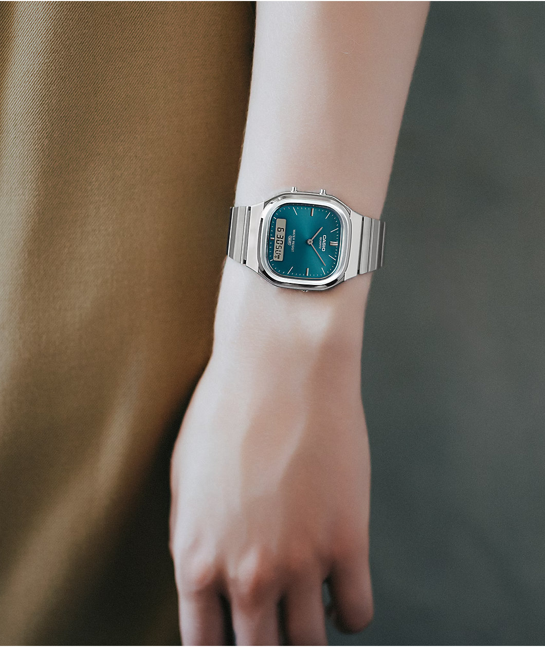 Casio AQ240E-3ACF Teal & Silver Analog Watch