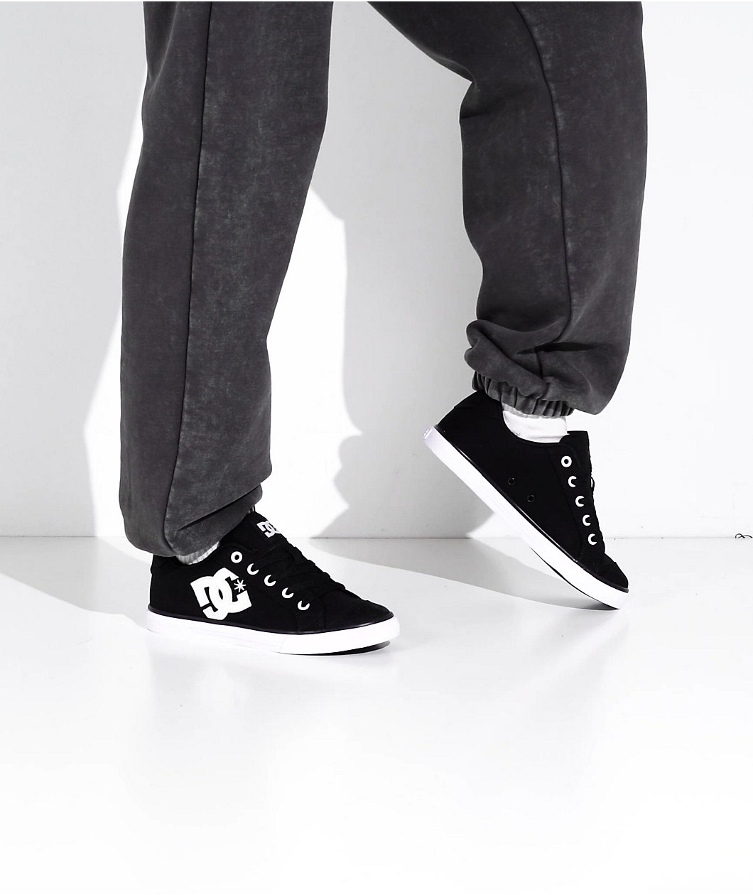 DC Chelsea TX Black & White Skate Shoes