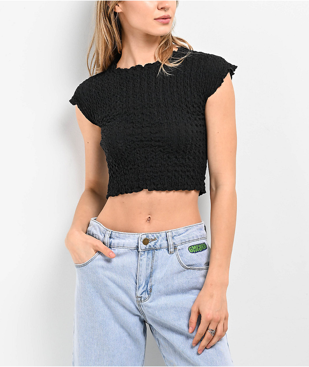 Daisy Street Crinkle Knit Black Crop T-Shirt