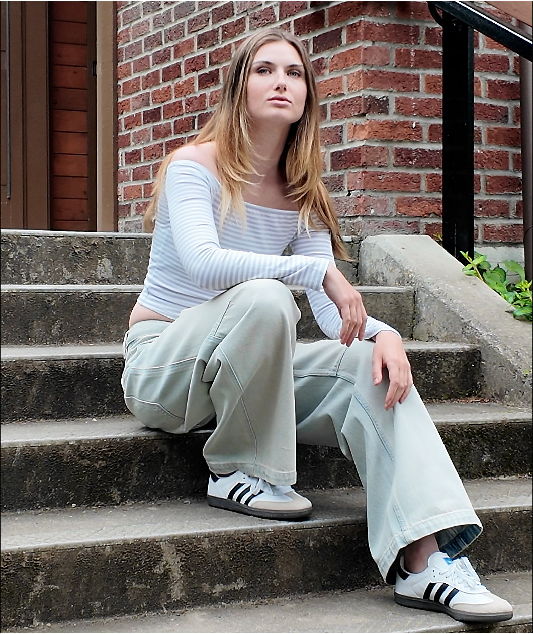 Empyre Extent Light Blue Wash Mid Rise Wide Leg Jeans