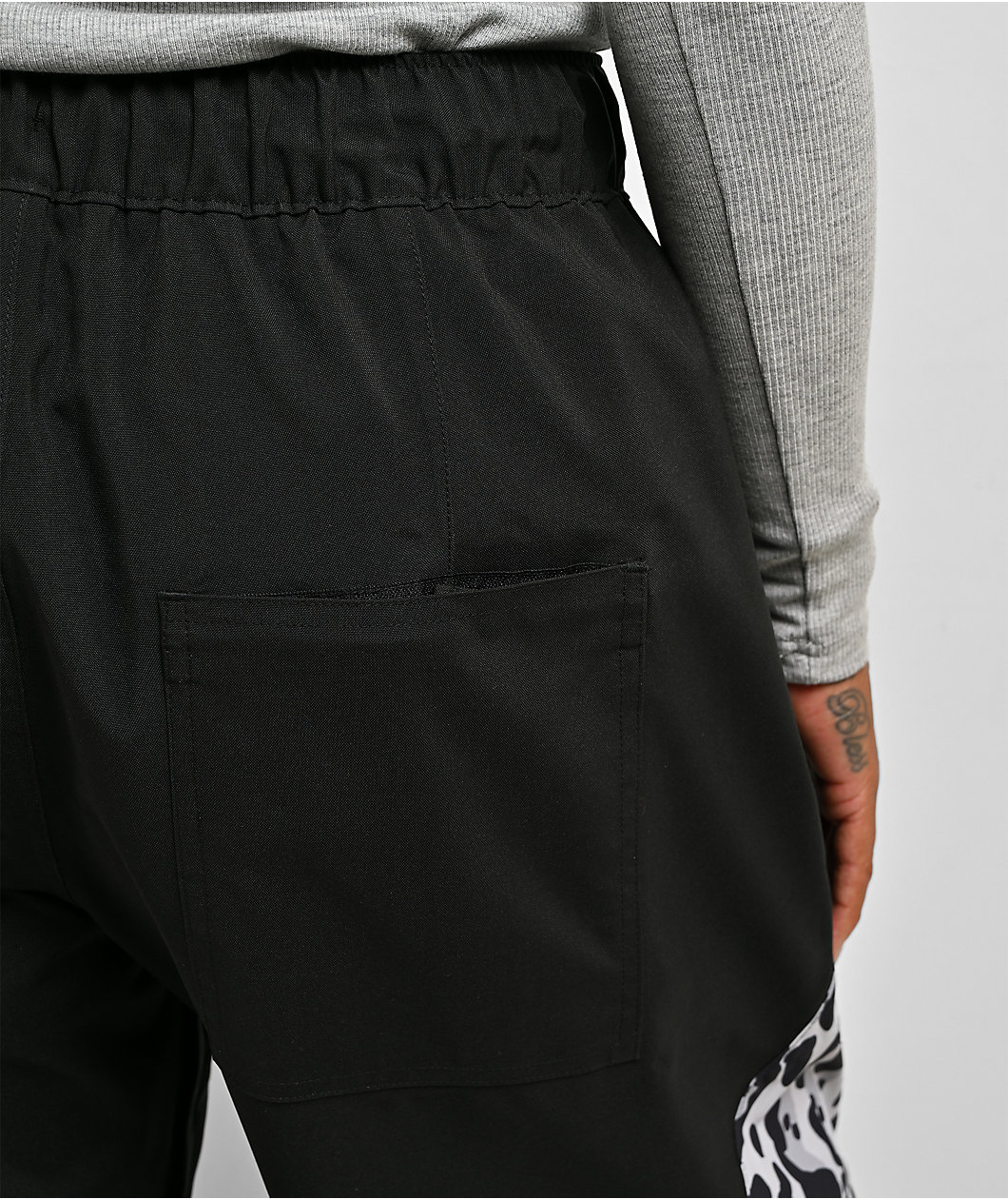 Empyre Lucky Duck Black & Grey Leopard 10K Snowboard Pants