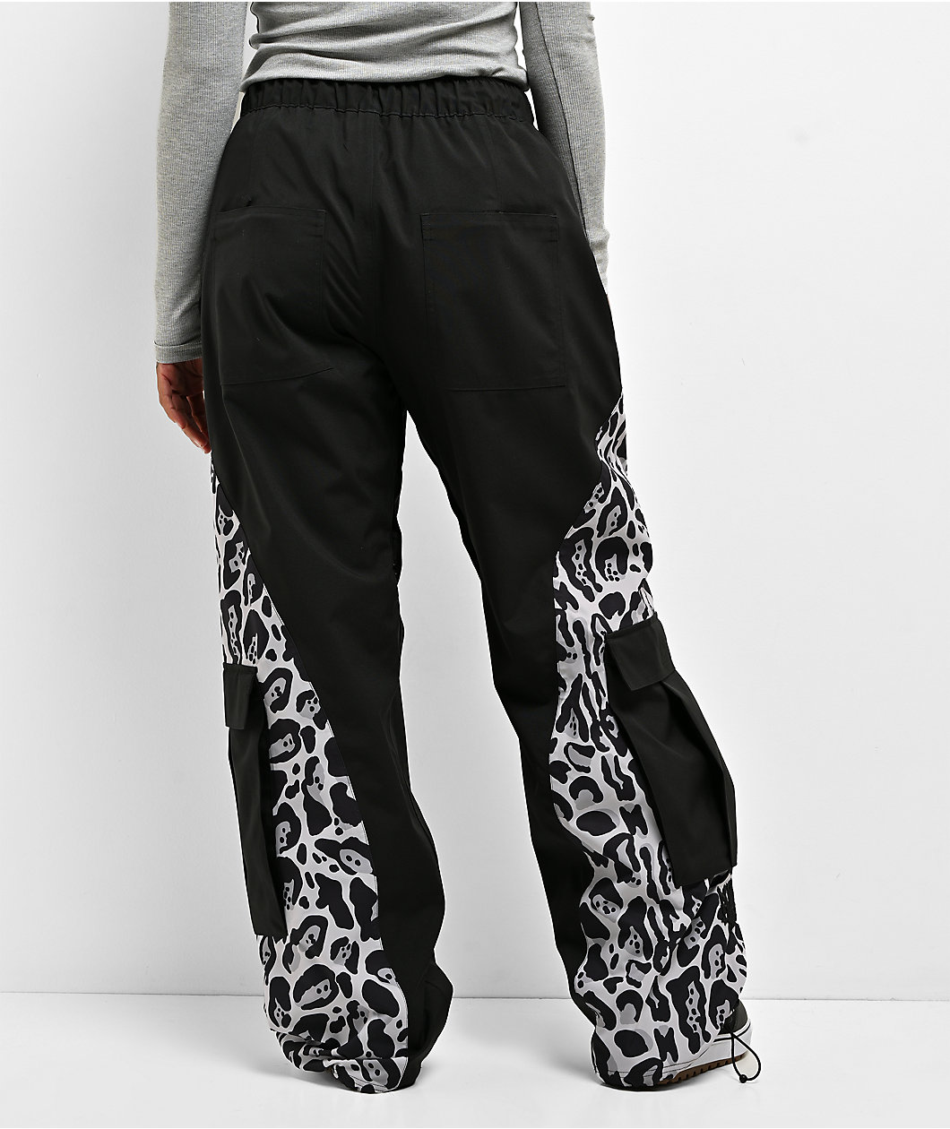 Empyre Lucky Duck Black & Grey Leopard 10K Snowboard Pants