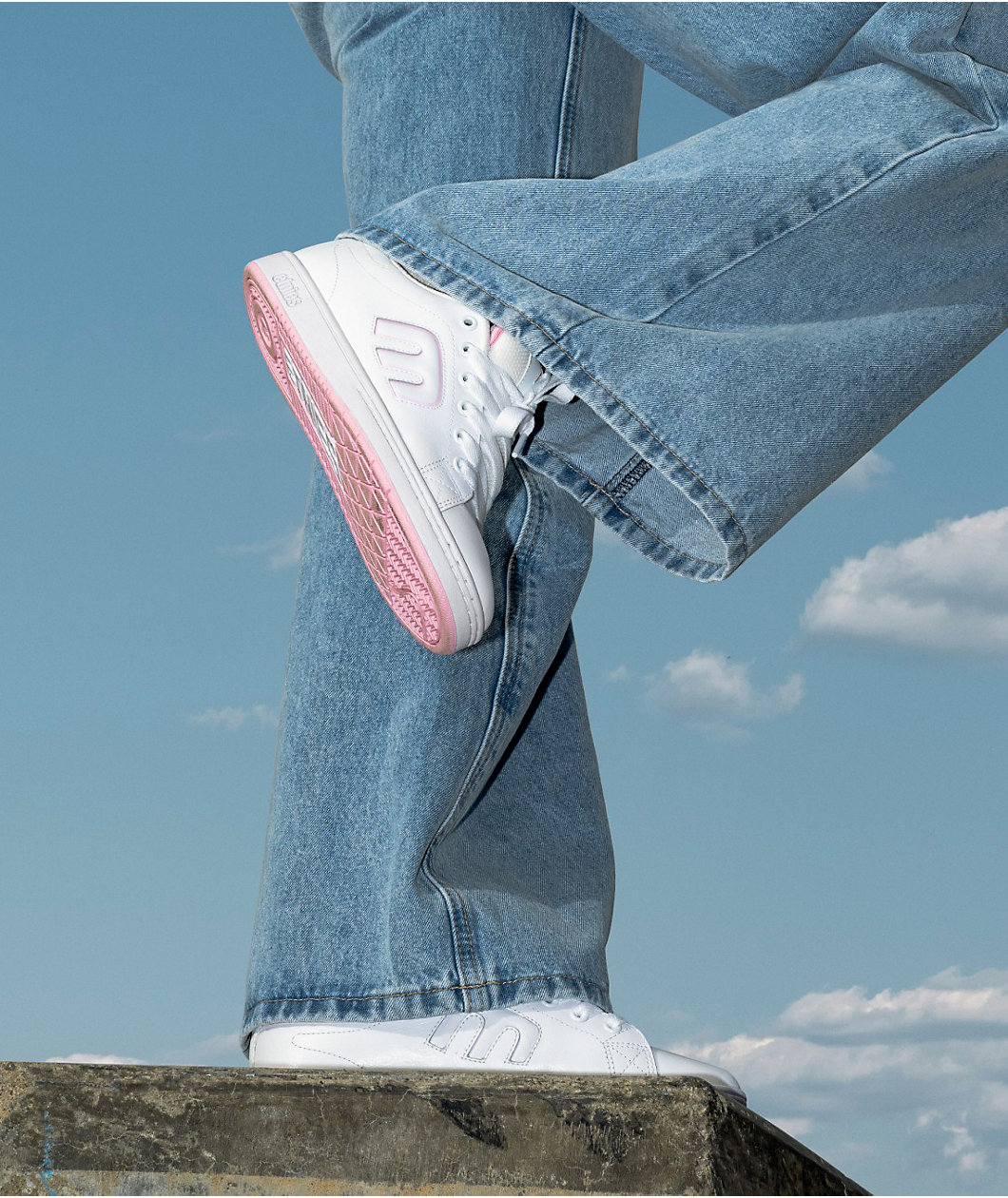 Etnies Callicut White & Pink Skate Shoes