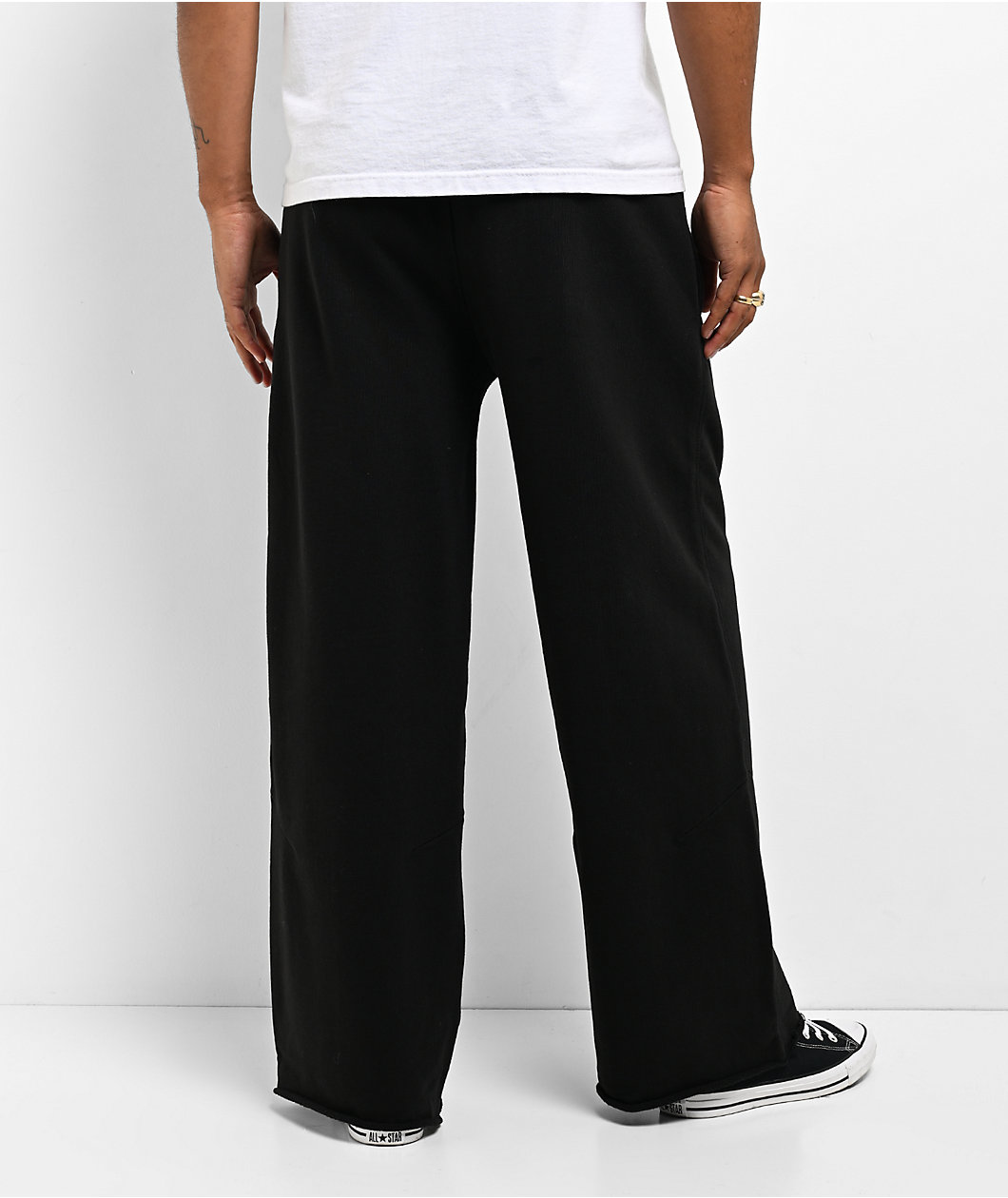 Hypland Pleated Black Sweatpants