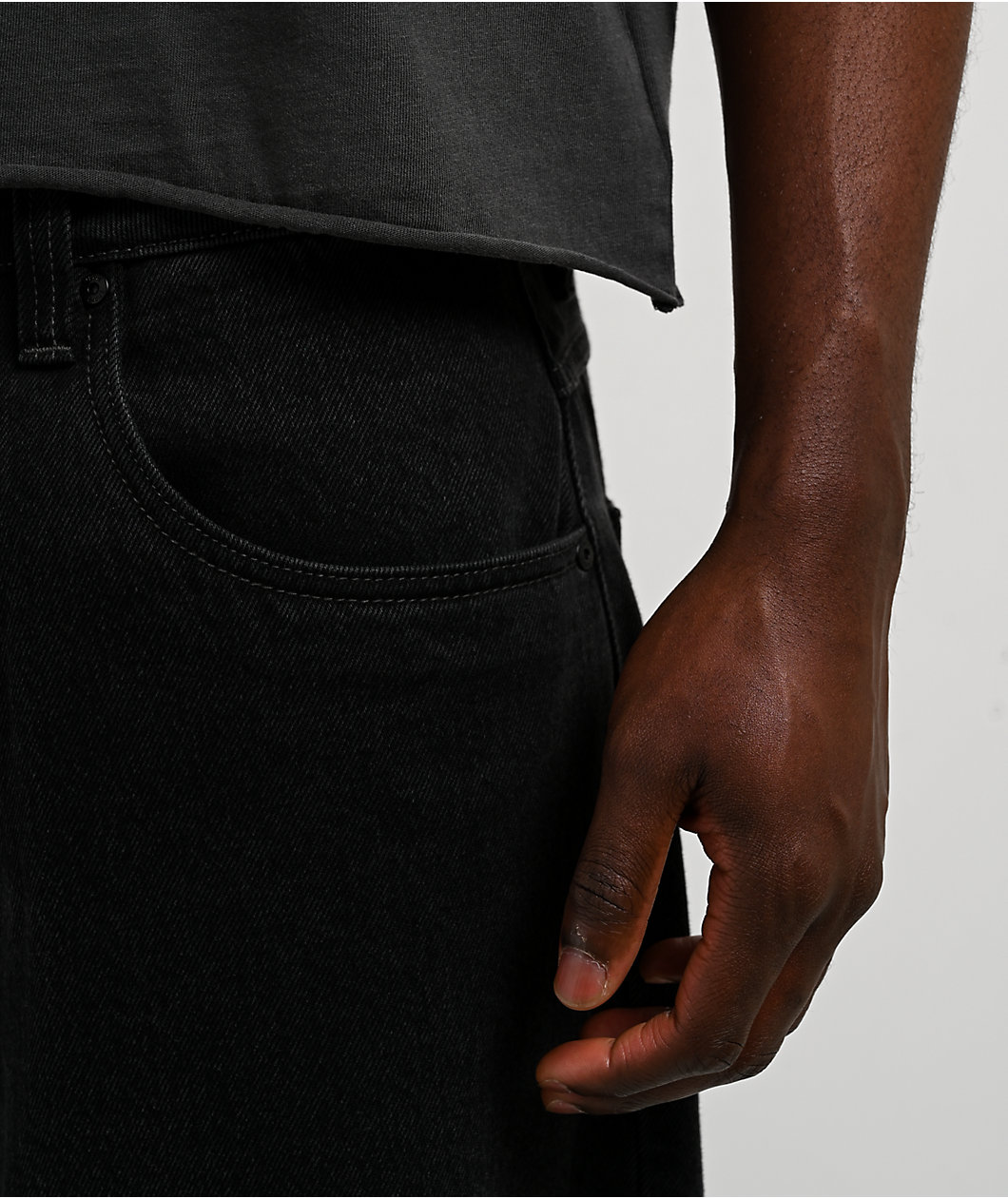 ITA Eon Distressed Black Wash Crop T-Shirt