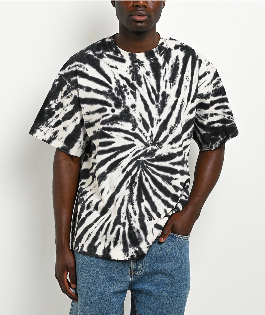 ITA Portal Black & White Tie Dye Boxy T-Shirt