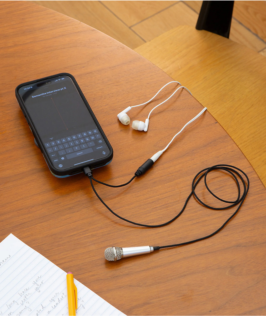 Kikkerland Design Plug & Play Mini Microphone