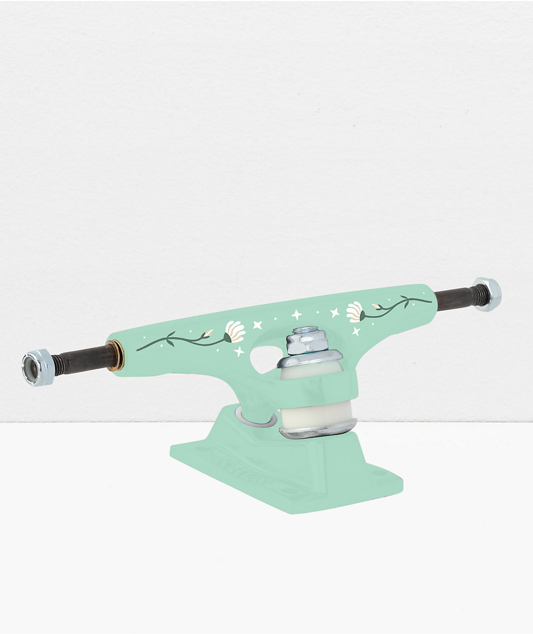 Krux Nora K5 Lori D 8.25" Skateboard Trucks